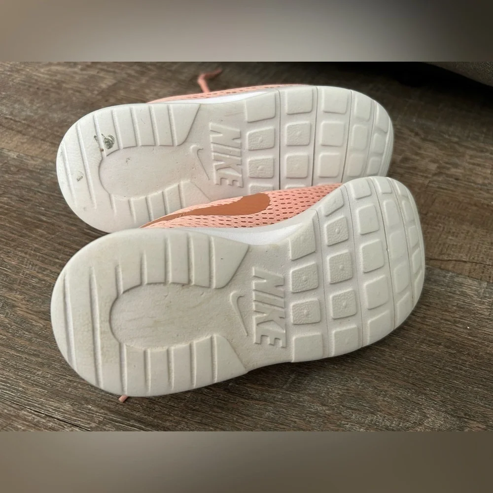 Nike Kids Tanjun (GS) LT Atomic Coral Pink Crimson White Size 13cn